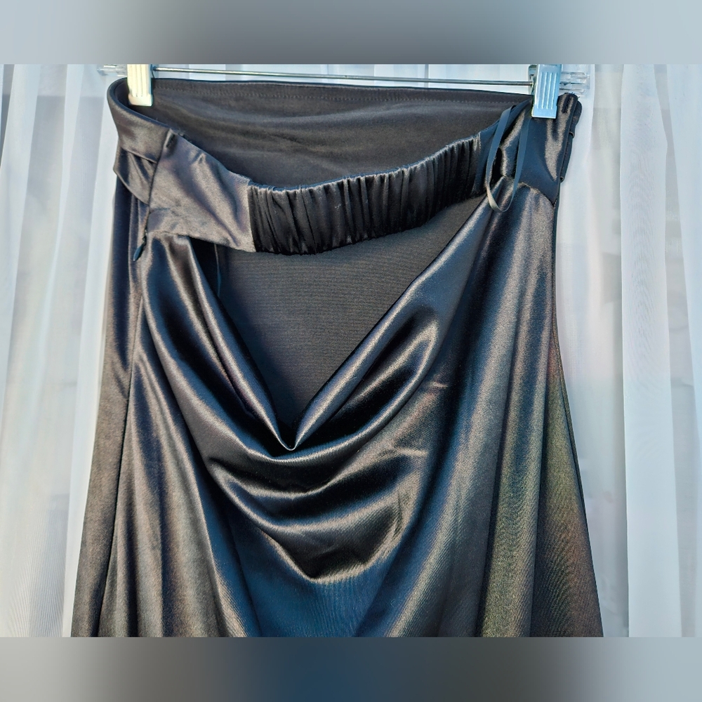 Stretchy strapless maxi dress with draped back - Picture 10 of 14